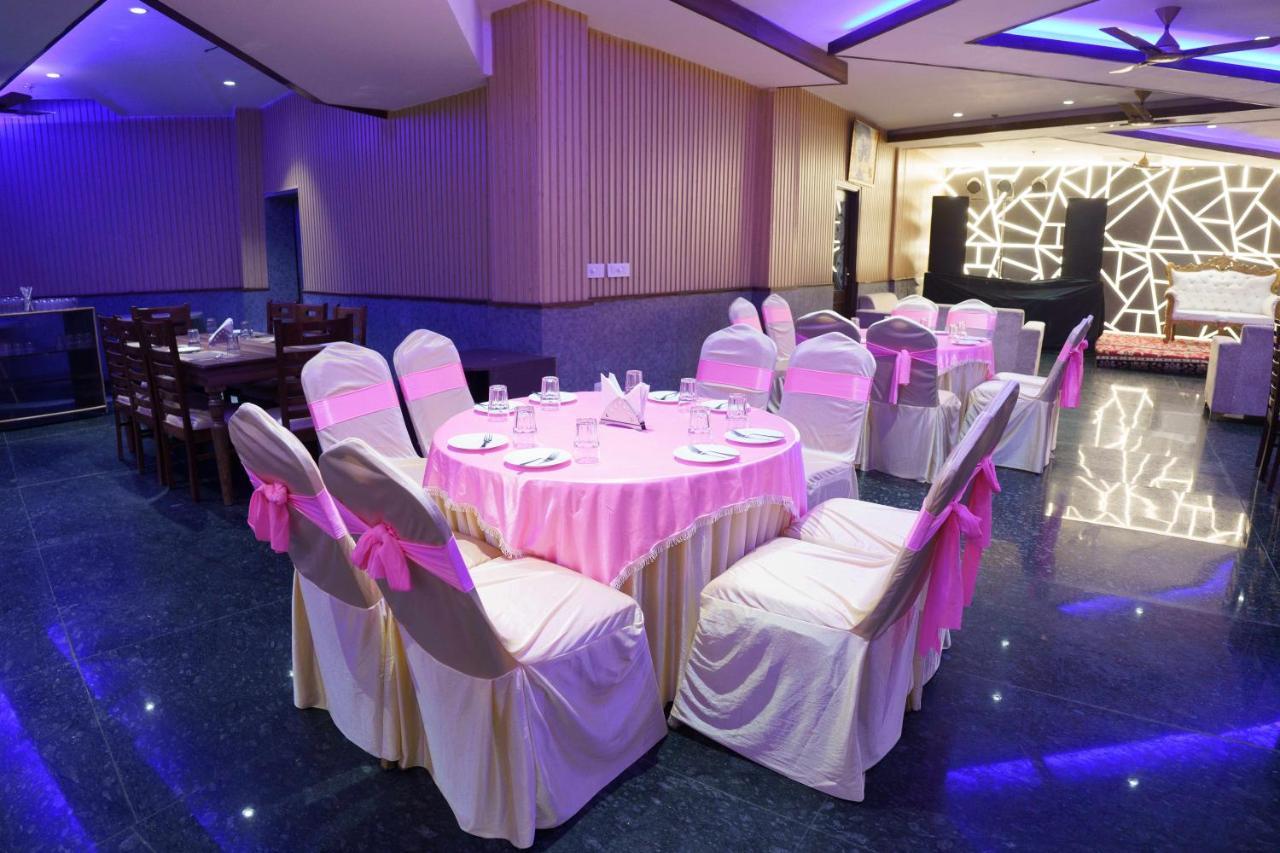 Hotel Vihaan Residency Zirakpur Esterno foto